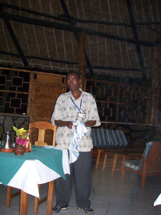 Kellner  Hotel Diani Palm Resort