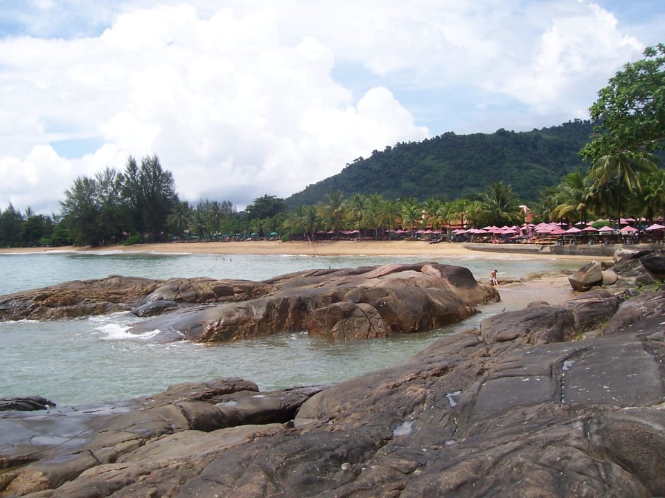 Auf den Felsen  Khaolak Laguna Resort