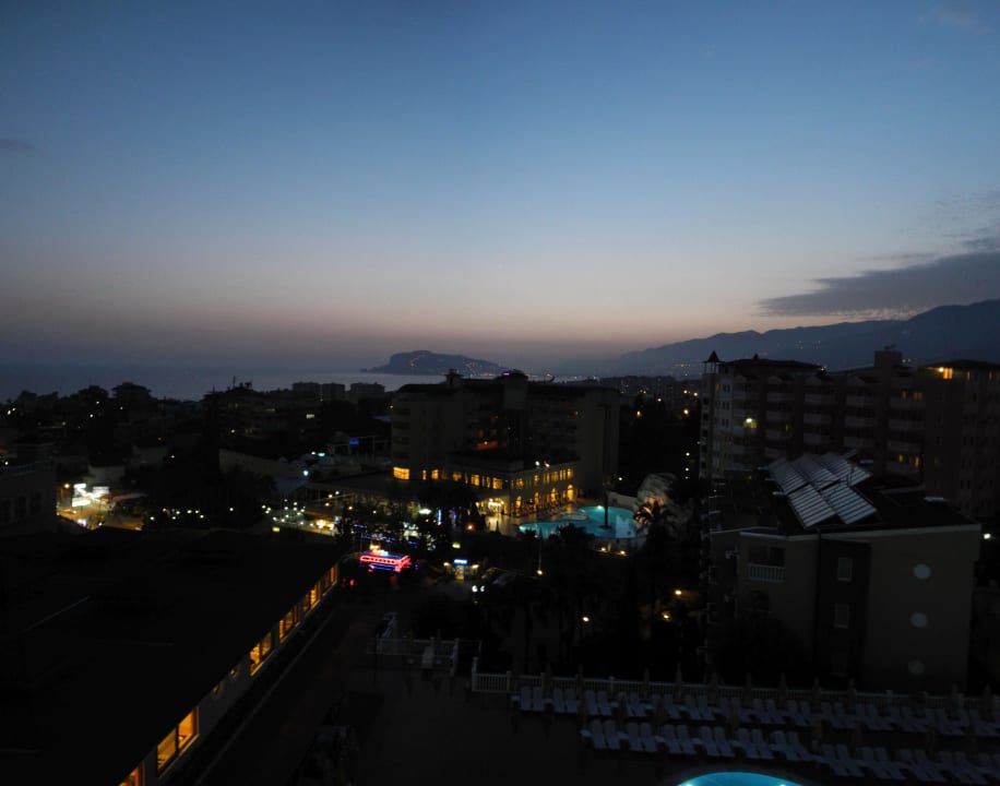 Blick Richtung Alanya Hotel Club Paradiso