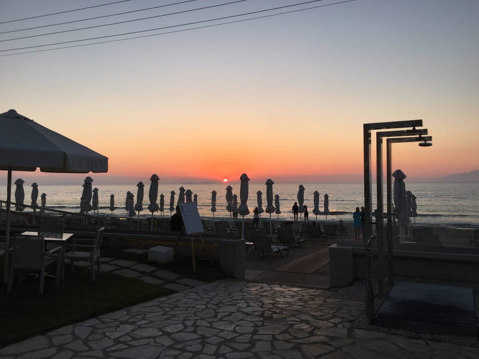 Strand Acharavi Beach Hotel