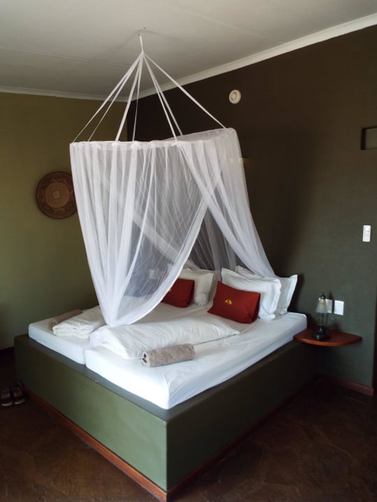 Schlafzimmer Kalahari Anib Lodge