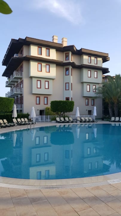 Außenansicht Club Grand Side