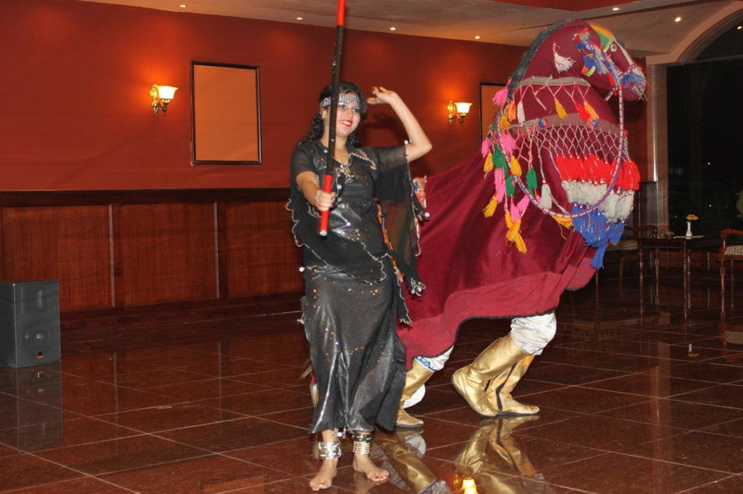 Orientalischer Tanz Three Corners Happy Life Beach Resort