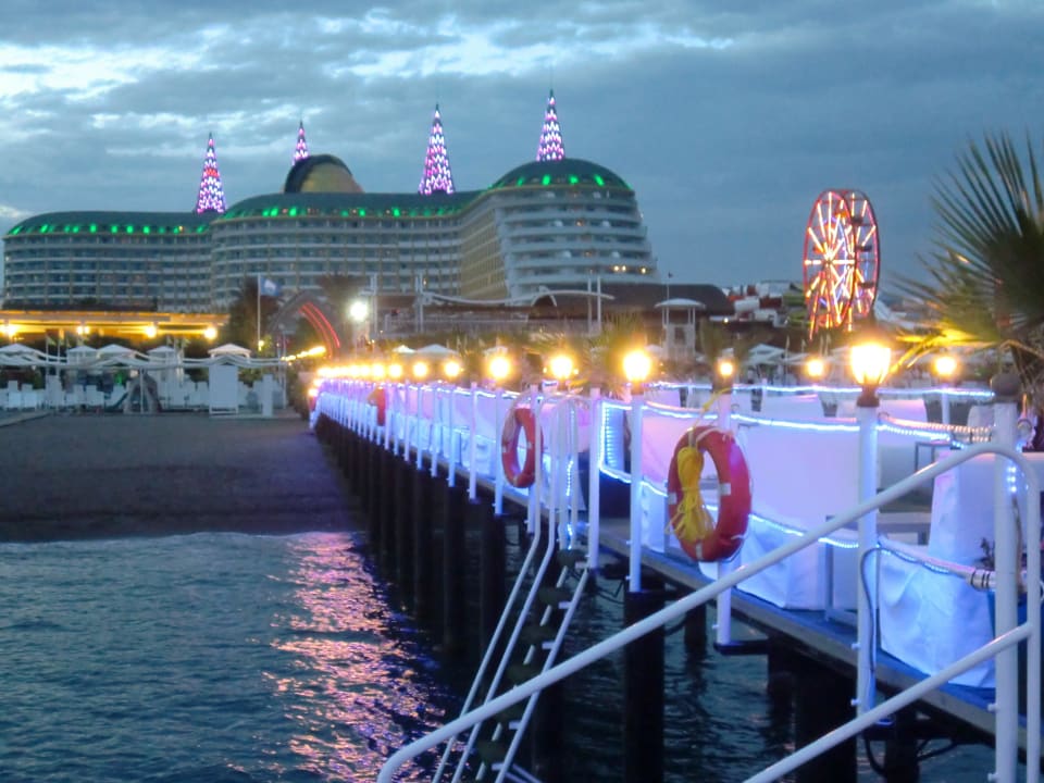 Blick von der Steg-Bar zum Hotel Hotel Delphin Imperial