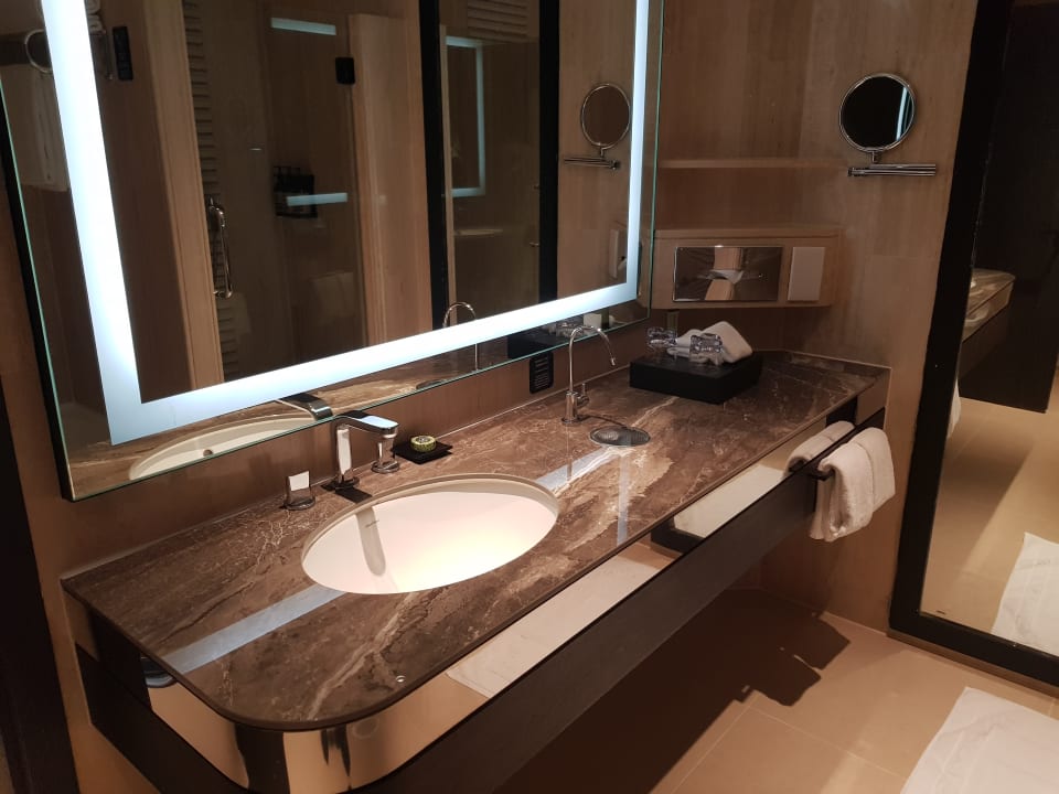 Zimmer Parkroyal Collection Marina Bay