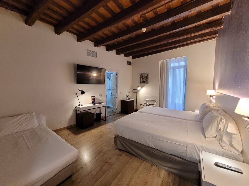 Zimmer Hotel H10 Racó del Pi