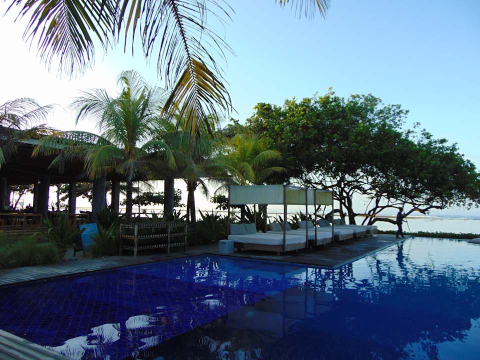 Pool Amber Lombok Beach Resort