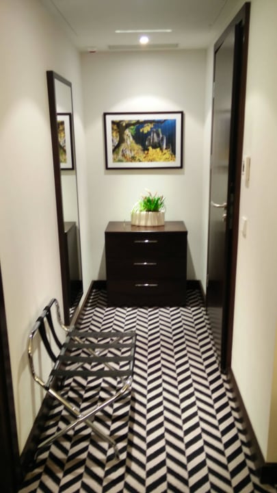 Korytarz Hilton Garden Inn Krakow Airport