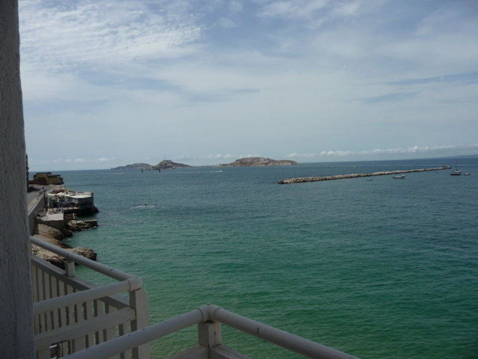 Ausblick nach links (mit Festungsinsel) Hôtel Les Bords De Mer