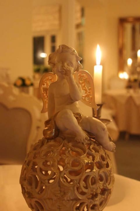 Engel Villa Contessa