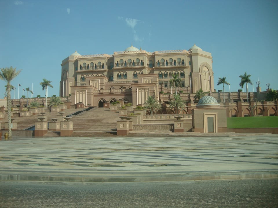 Außenansicht Emirates Palace Mandarin Oriental
