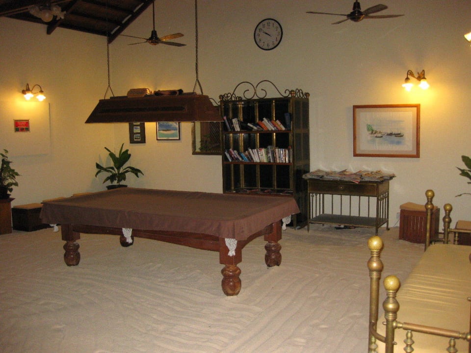 Billard NH Collection Maldives Reethi Resort