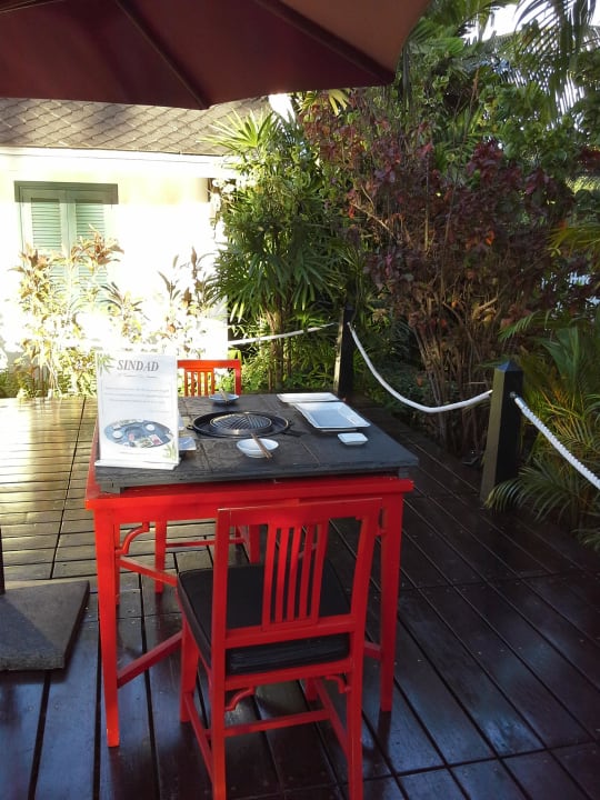 Barbecue tisch am pool Villa Maly