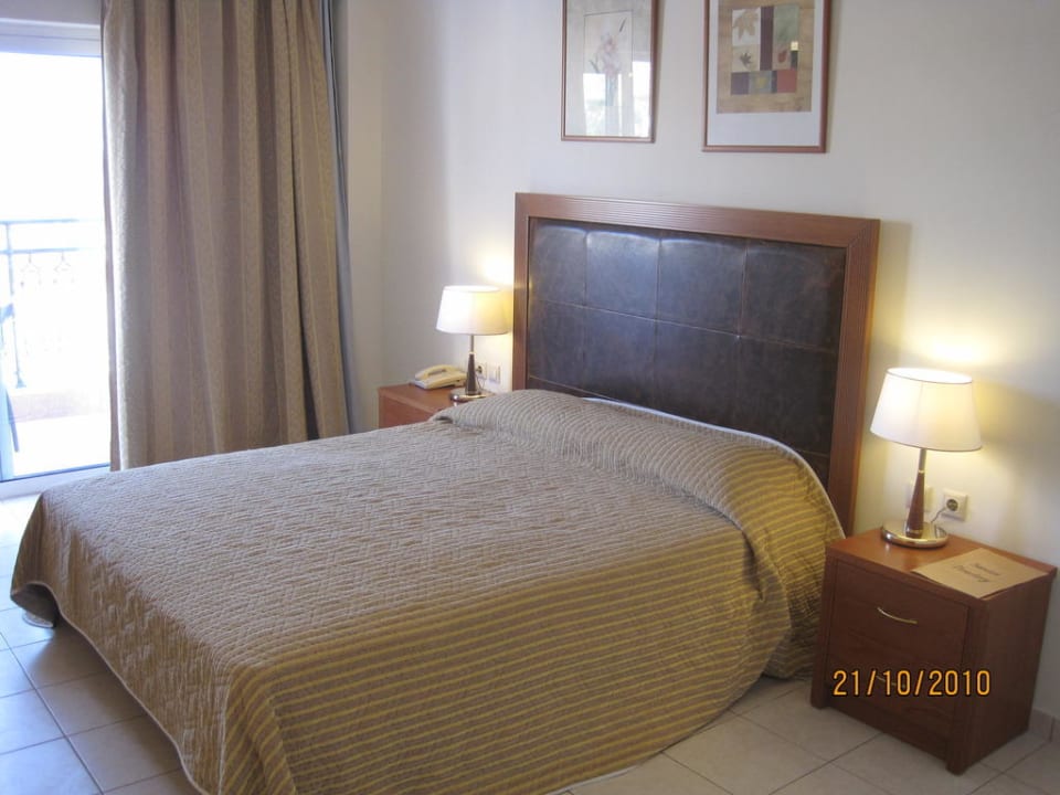 Schlafzimmer der Juniorsuite Porto Bello Royal