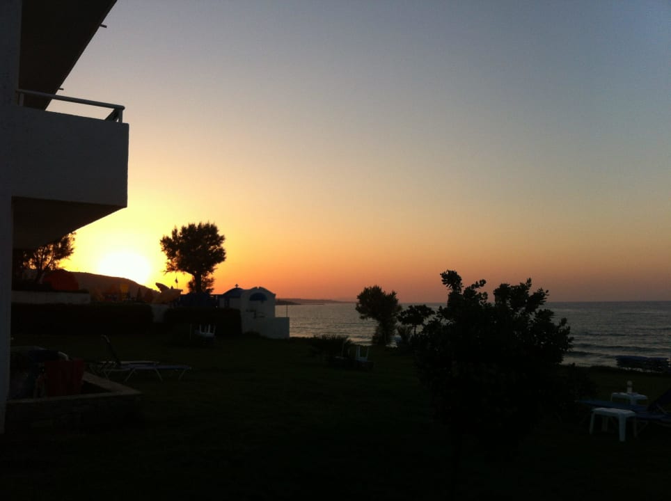 Sonnenuntergang Hotel Ariadne Beach