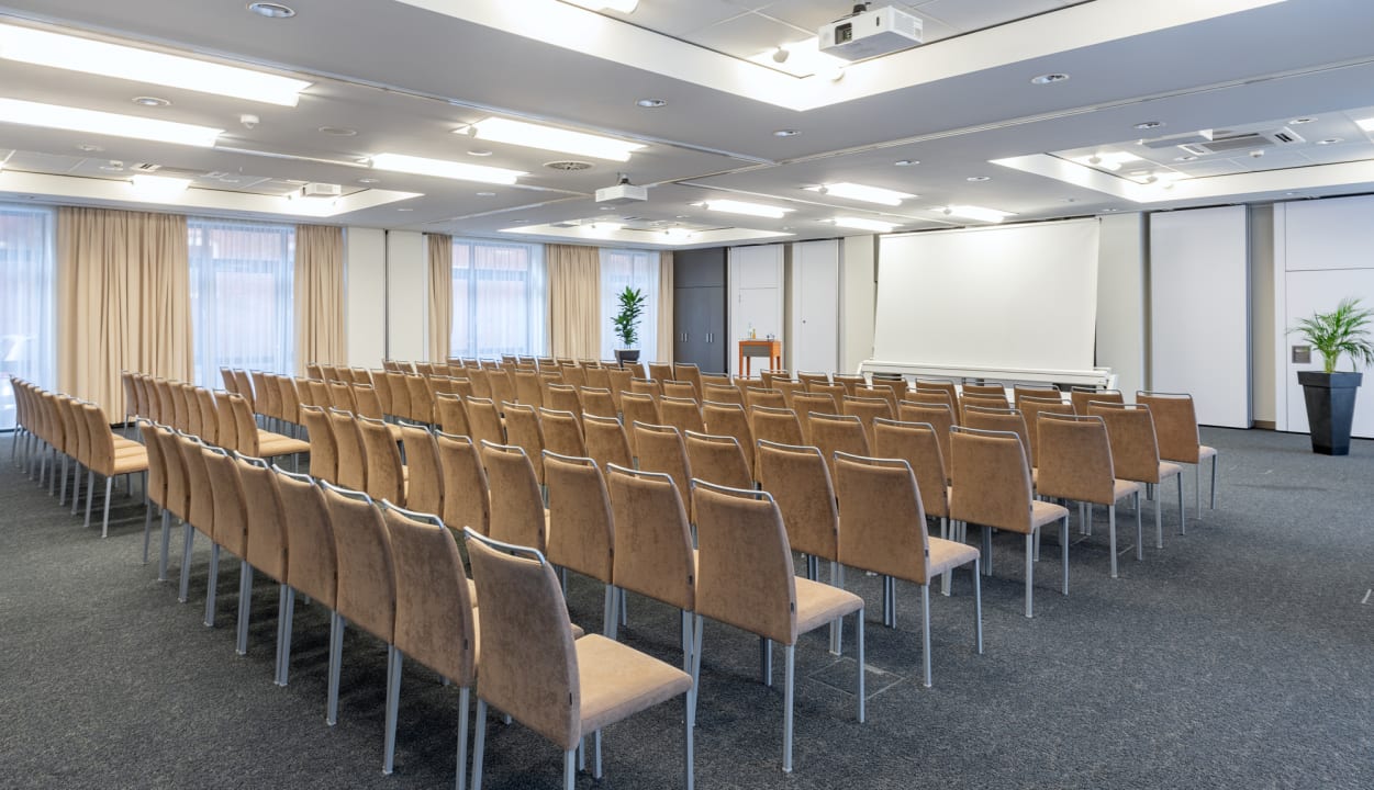 Sonstiges Hotel NH Hamburg Altona