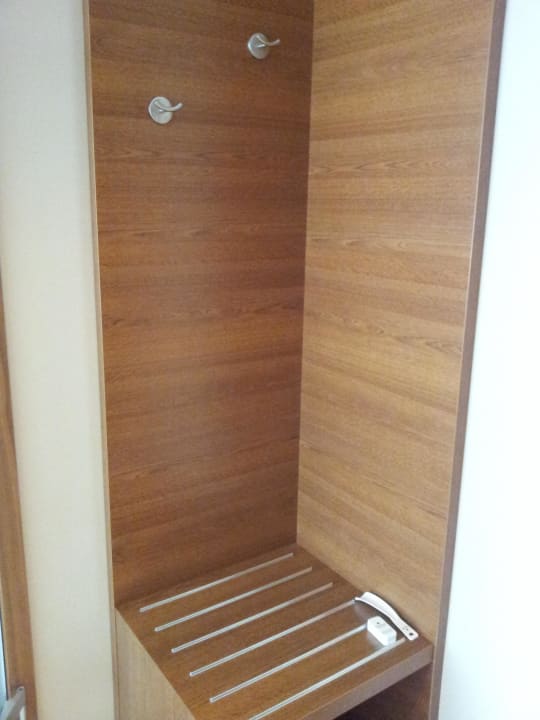 Garderobe Hotel Willa Port Conference Resort & Spa