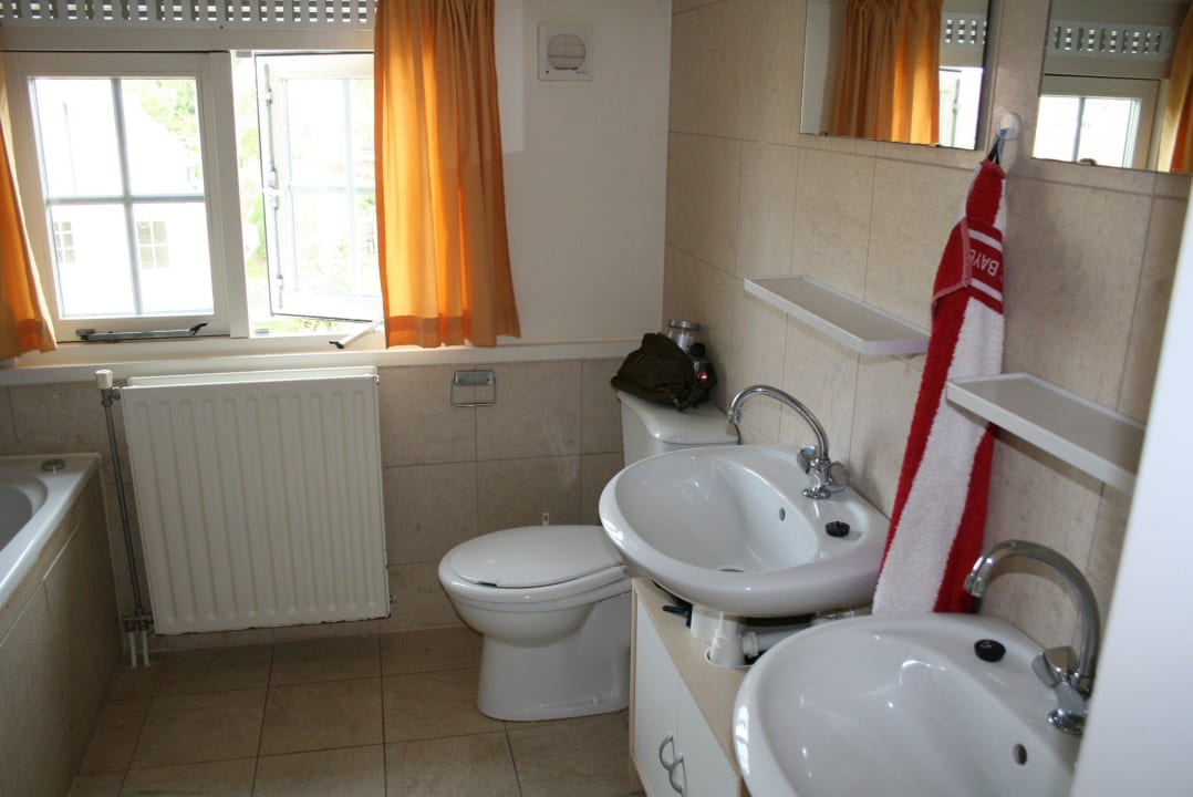 Wannenbad im 1.OG Hof Domburg