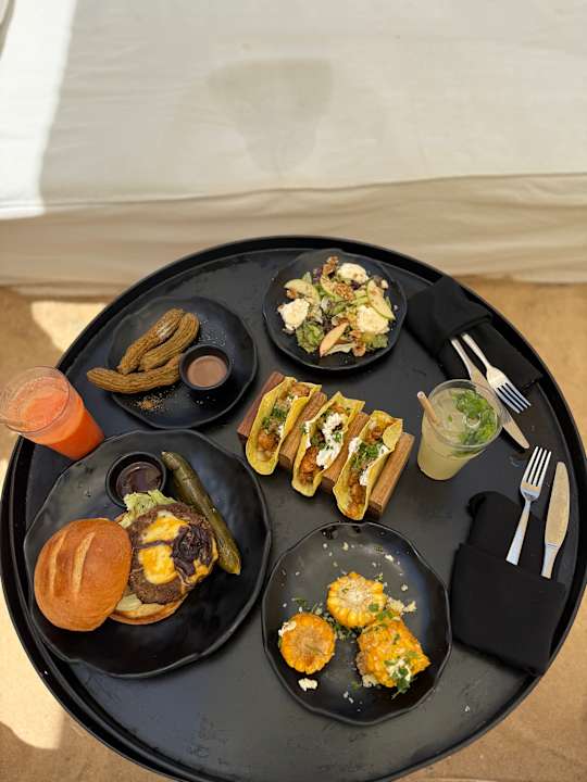 Gastro Serry Beach Resort