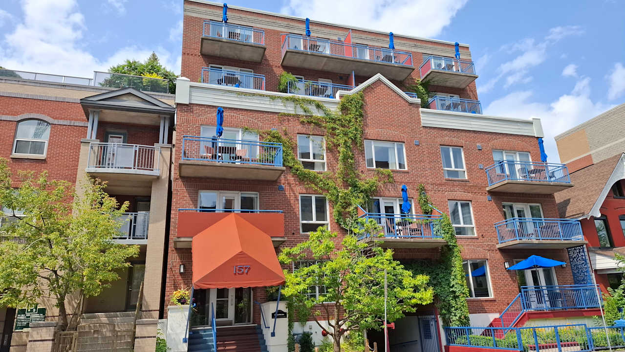 Außenansicht Hotel ByWard Blue Inn