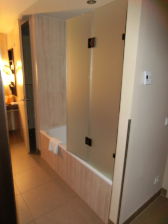 Badewanne Lindner Hotel Vienna Am Belvedere, part of JdV by Hyatt