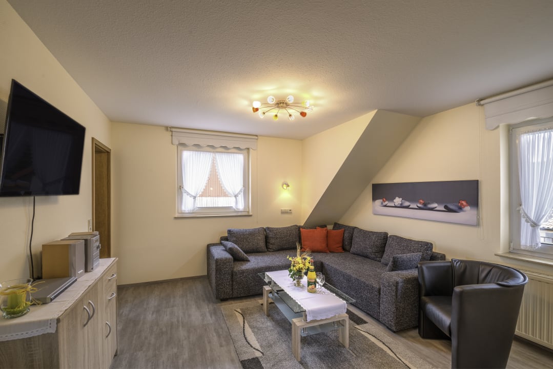 Zimmer Gasthof Pension und Fewos Zur Zweere