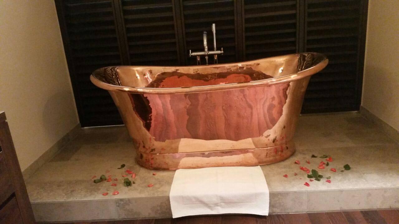 Rosenblütenbad  Dorint Parkhotel Meissen