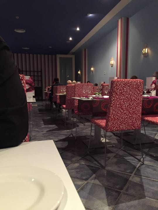 Modernes Design im Restaurant Occidental Jandía Royal Level - Adults only