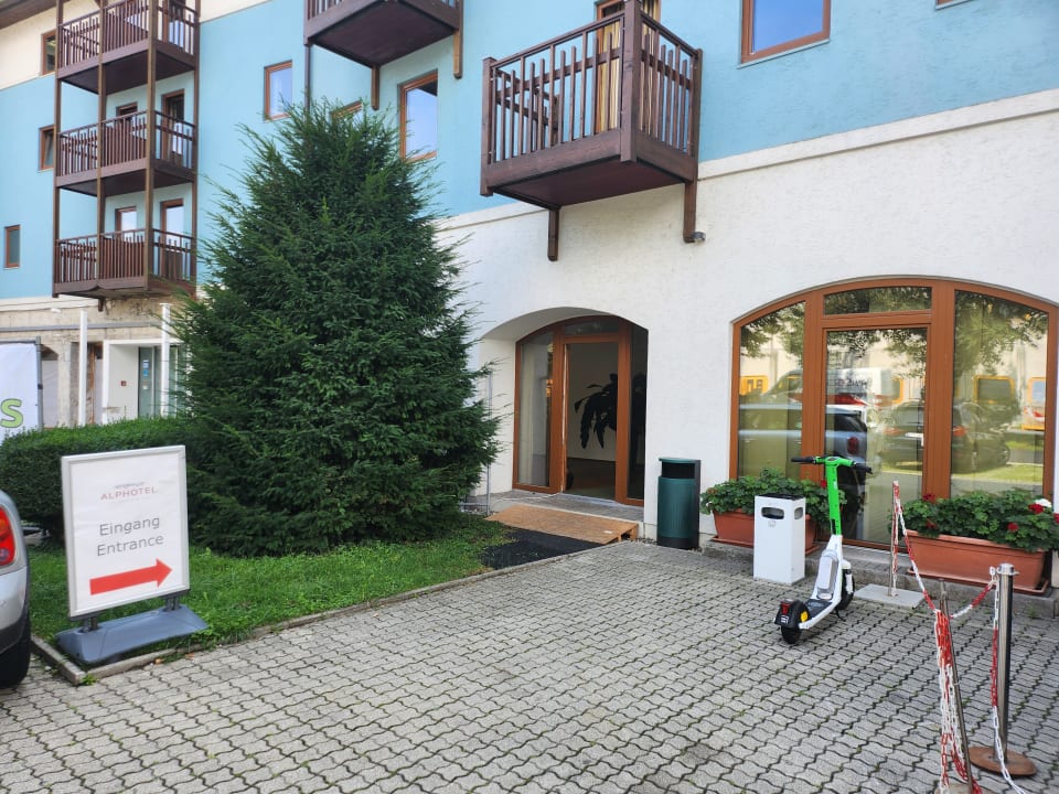 Außenansicht Alphotel Innsbruck