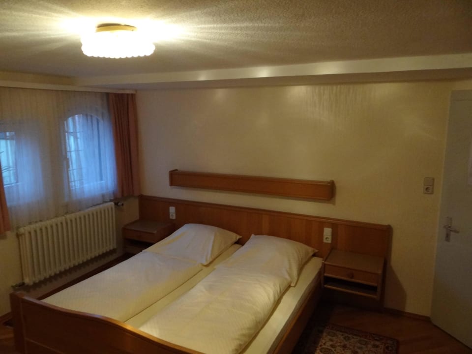 Bedroom Hotel Gasthof Goldener Greifen
