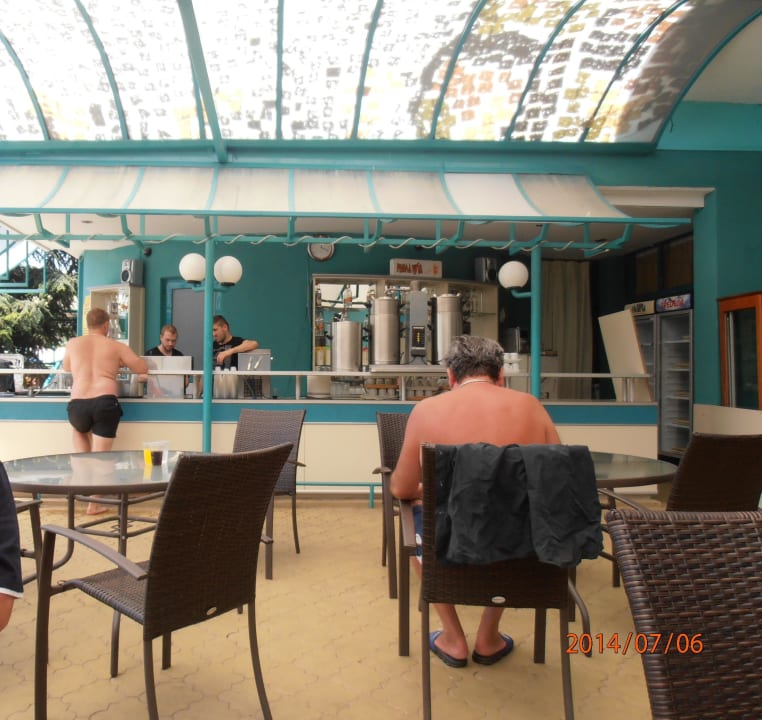 Poolbar Hotel Zefir Beach