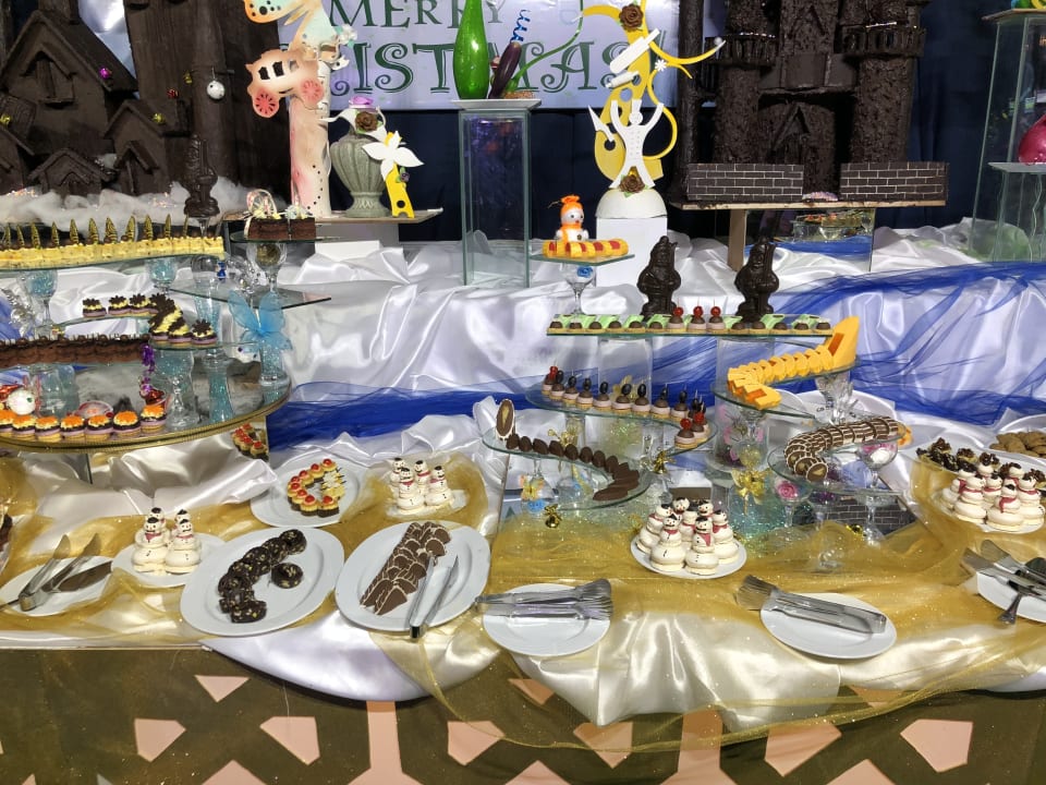 Das Zelt am Strand mit dem Weihnachtsbuffet  Pickalbatros White Beach Resort - Hurghada