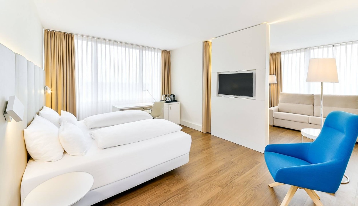 Superior Room - New Style with Terrace Hotel NH Erlangen