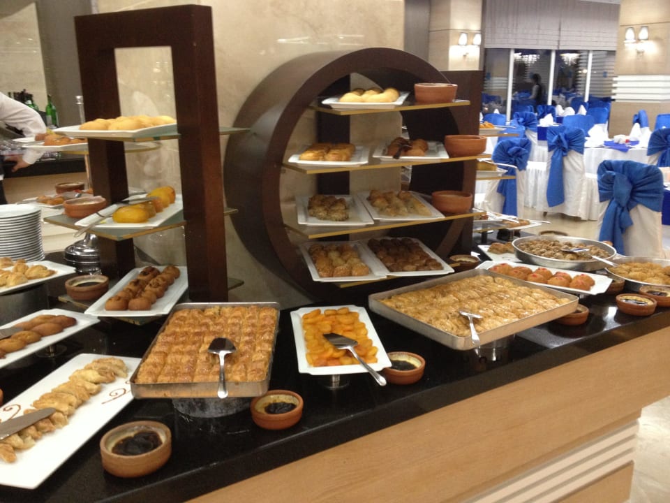 Das ist türkisches Gebäck, Baklavar Adalya Ocean Deluxe