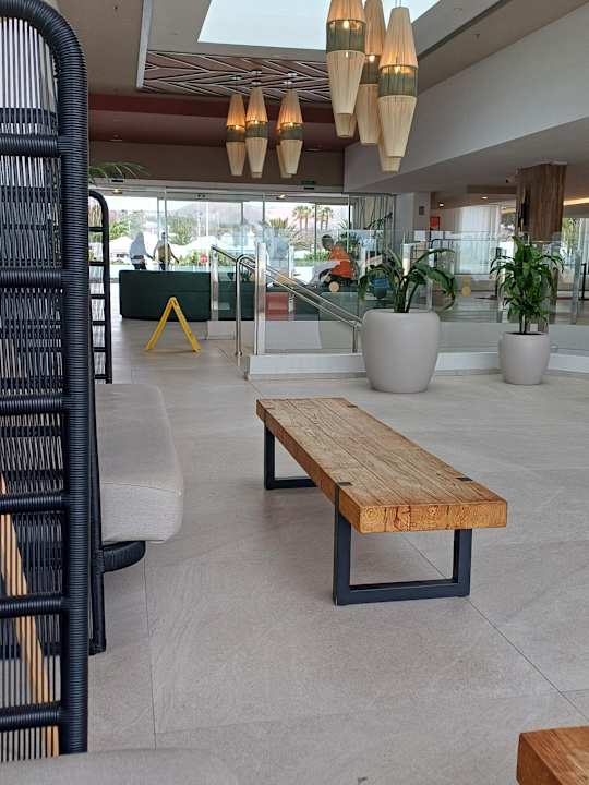 Lobby Hotel Riu Paraiso Lanzarote