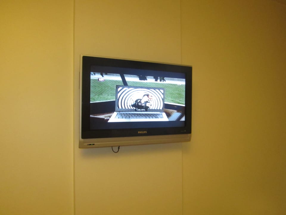 Tv ibis Styles Hotel Paris Gare de l'Est Château Landon