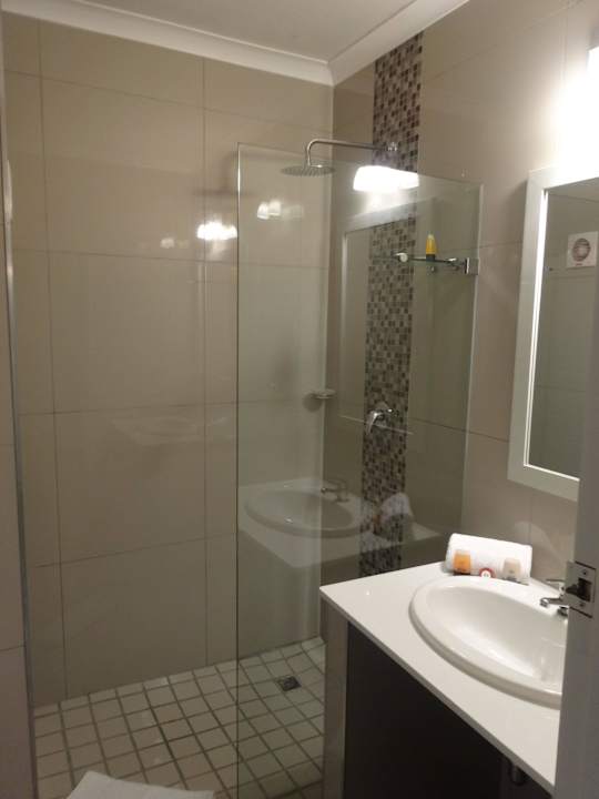 Neu renoviertes Badezimmer The Wilderness Hotel