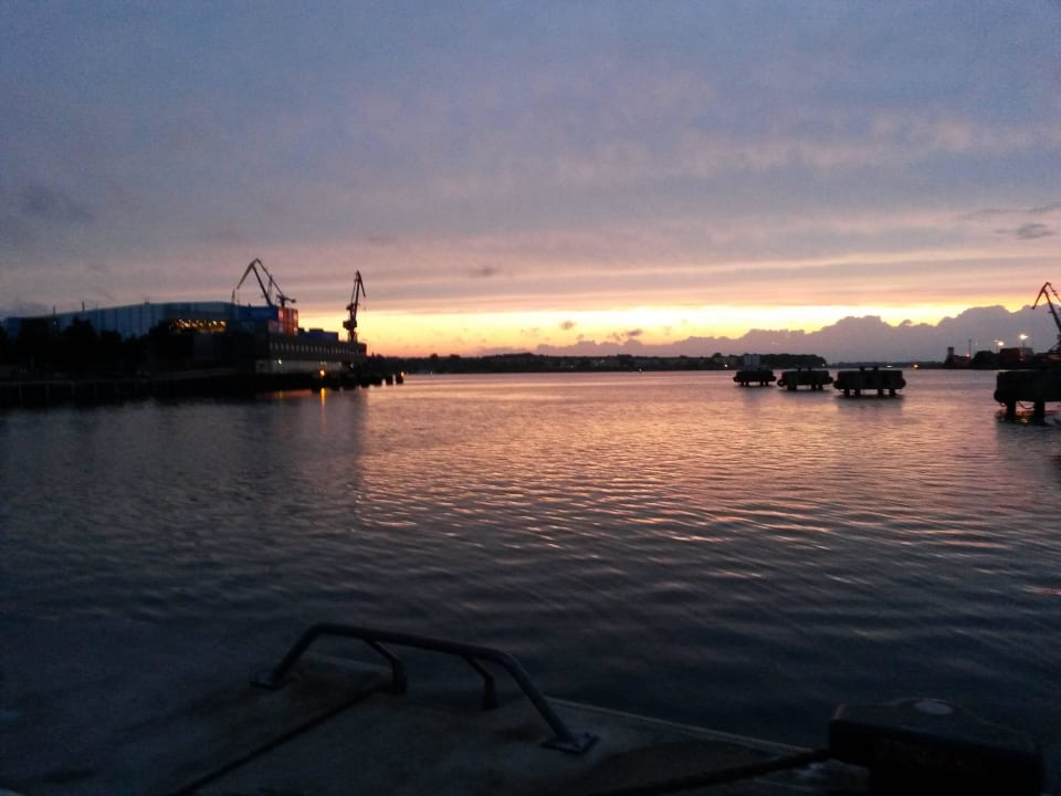 Sonnenuntergang Hotel Am alten Hafen