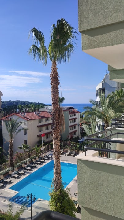 Pool Hotel Gardenia Beach