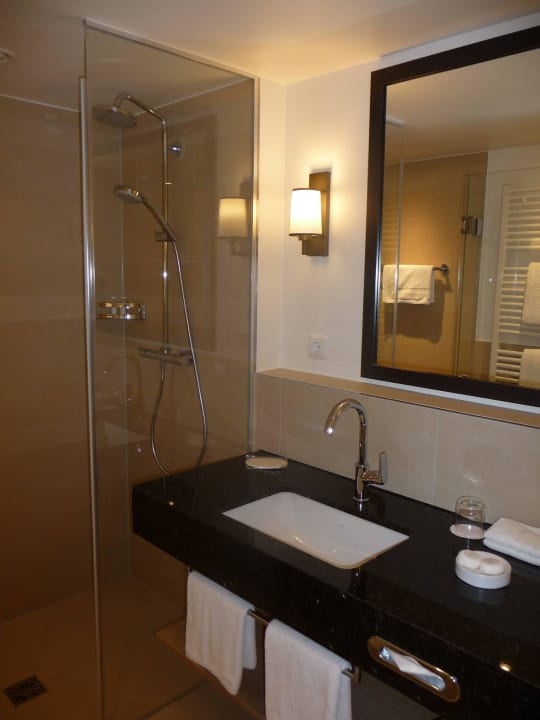 Badezimmer Althoff Hotel Fürstenhof