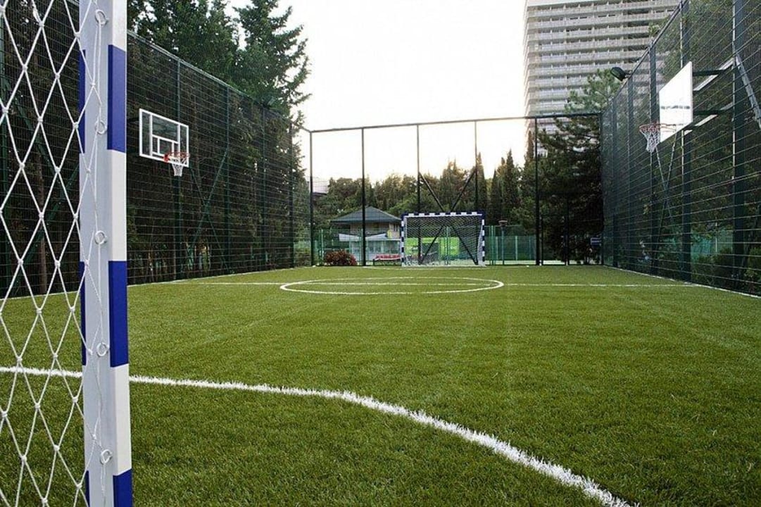 Футбольное поле Yalta Intourist Hotel