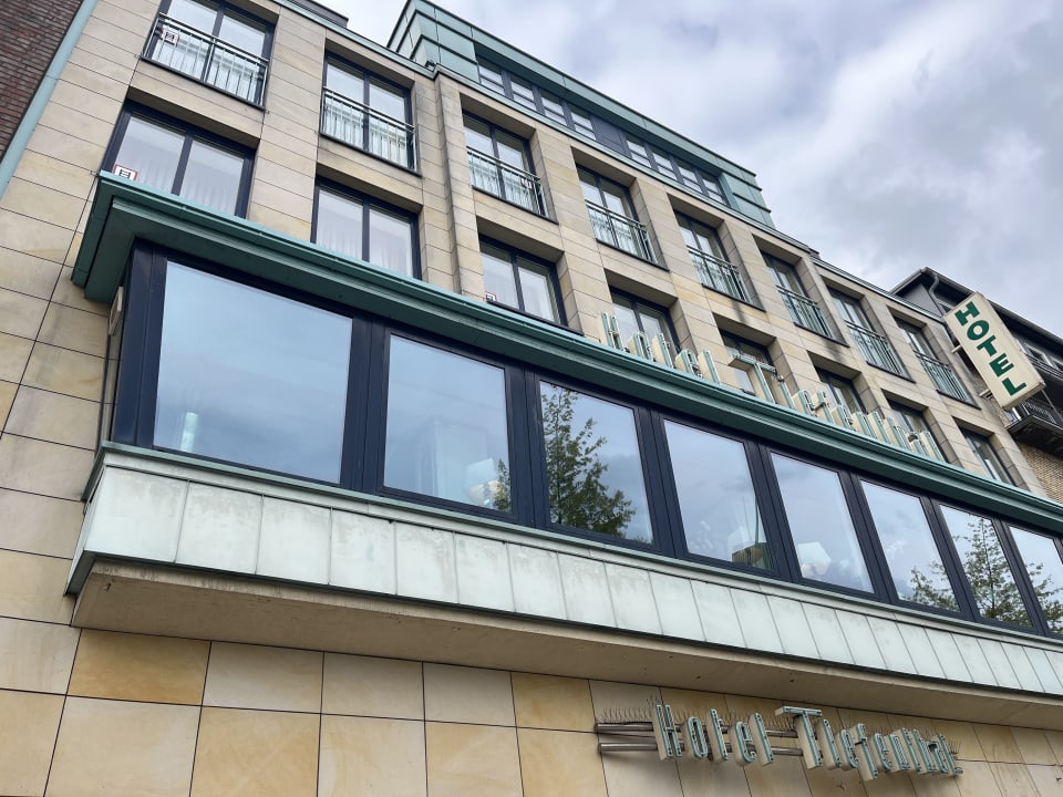 Außenansicht Garner Hotel Hamburg - Wandsbek Marktplatz