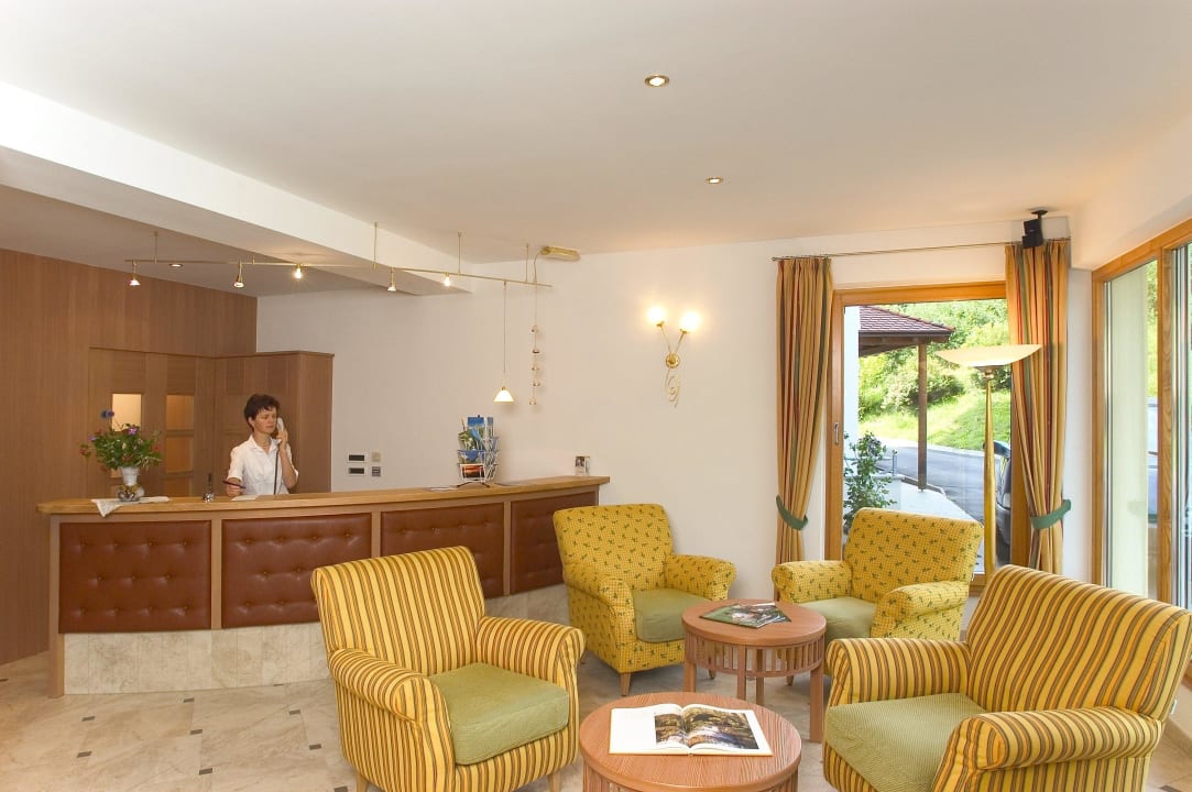 Rezeption Ferienpension Zummüllerhof