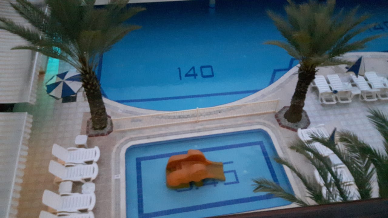 Pool Cinar Family Suite Hotel