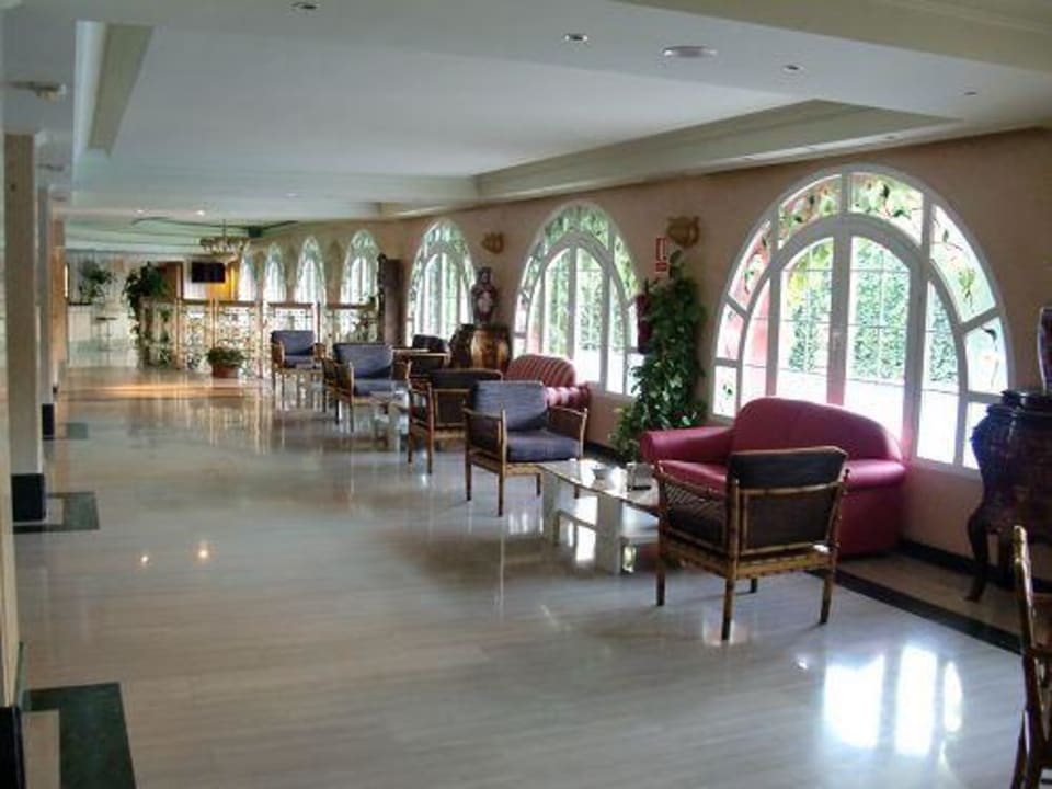 Erdgeschoss neben der Poolanlage Hotel Los Angeles & SPA