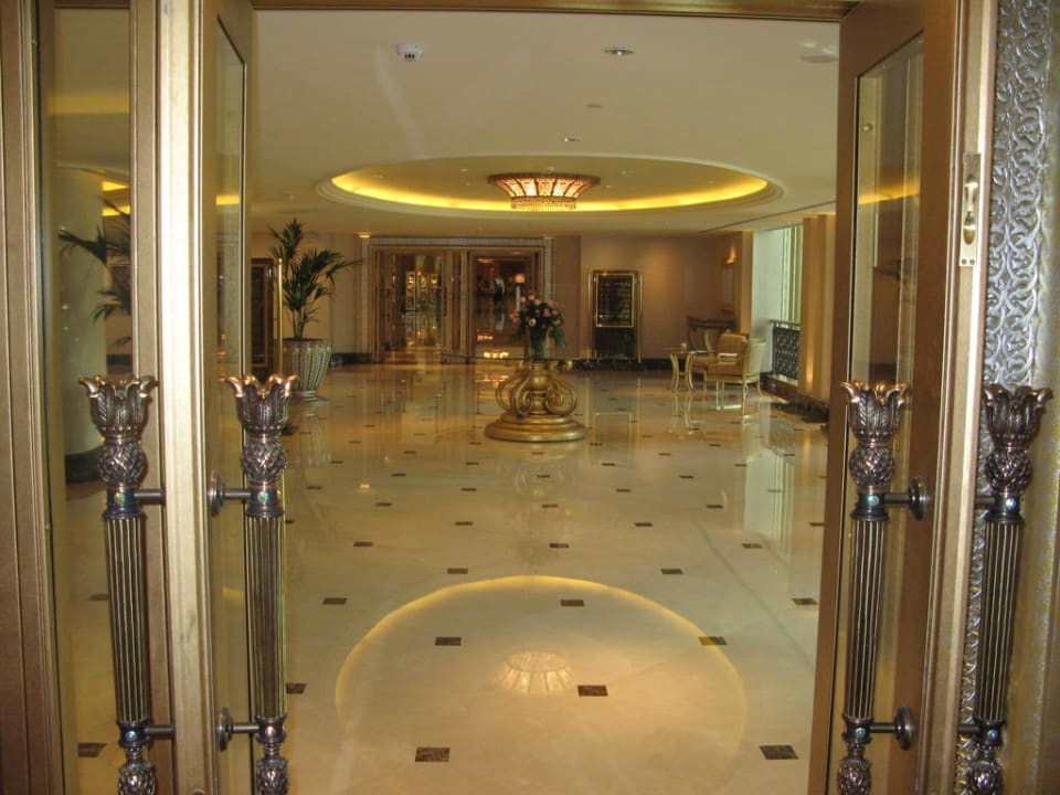 Auf dem Weg zum Zimmer Emirates Palace Mandarin Oriental