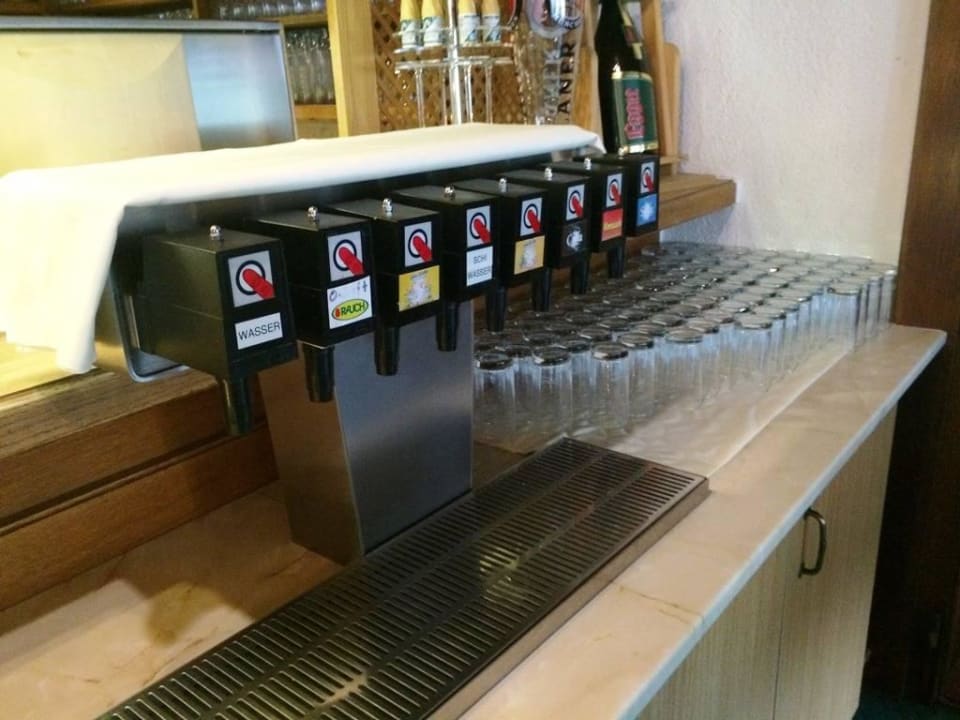 Getränkespender Berghotel Holzer