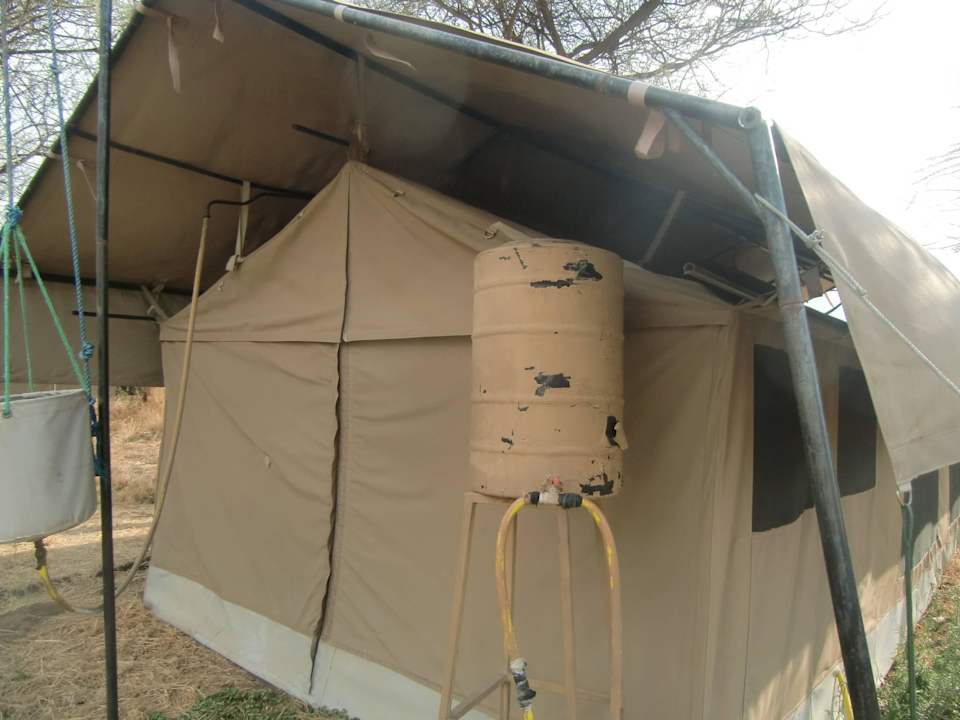 Wasser-Duschbehälter Kati Kati Tented Camp