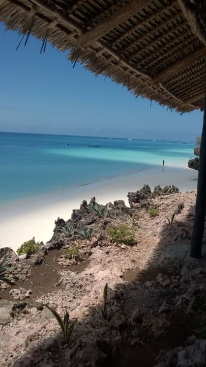 Blick nach rechts vom Samaki Royal Zanzibar Beach Resort