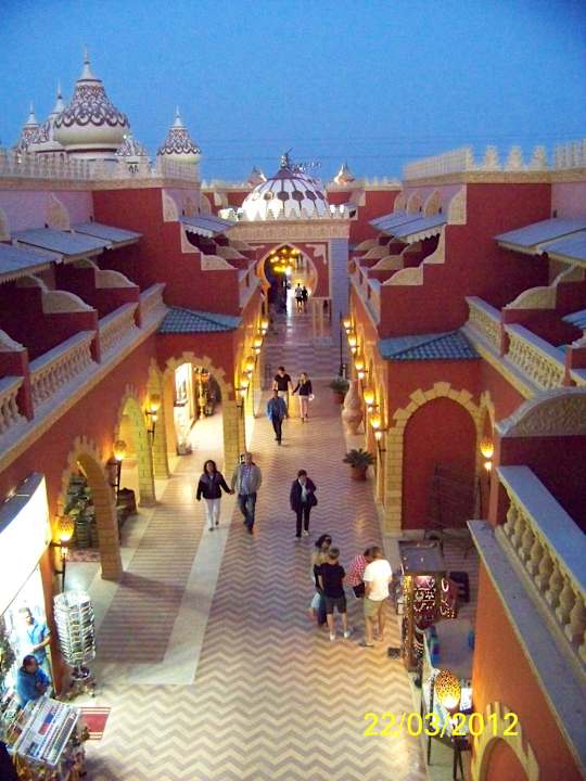 Vom Zimmer auf Einkaufspassage Pickalbatros Alf Leila Wa Leila Resort - Neverland Hurghada